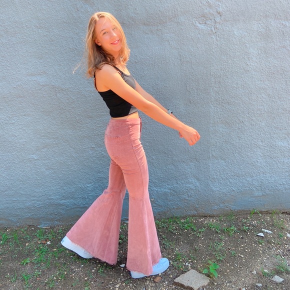 Meet your Posher, Kiera - Picture 1 of 3